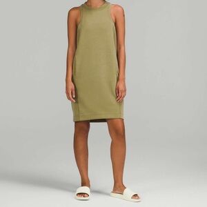 LULULEMON BACK IN ACTION SOFTSTREME DRESS